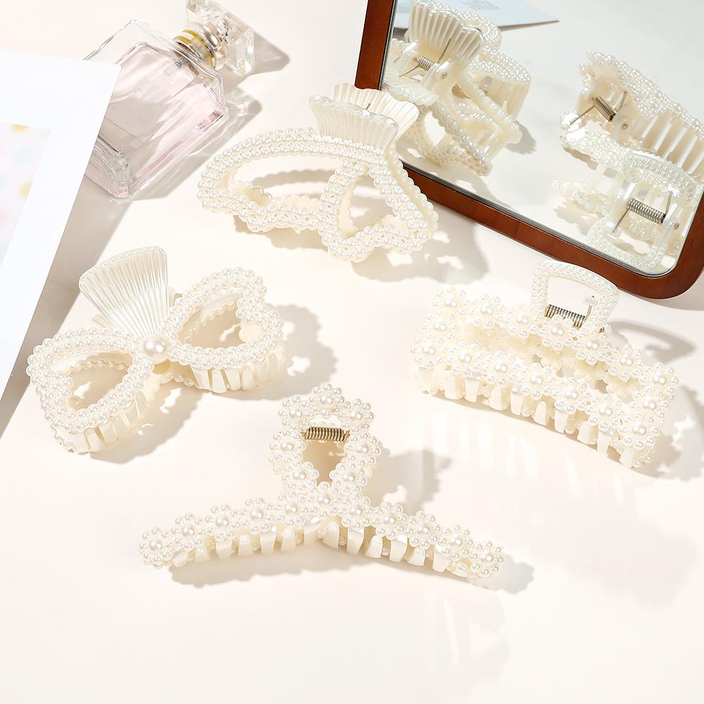 Sweet Pearl Hair Jaw Clips Accessories for Women Claw Clips for Thick and Thin Hair Barrettes for Styling and Weddings