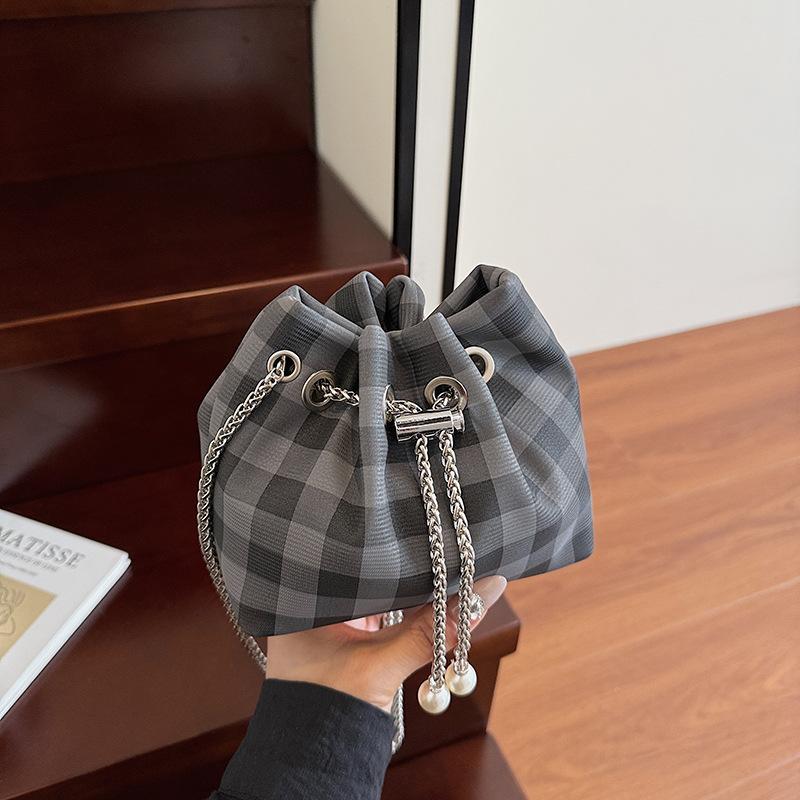 Премиальная текстура нишевая клетчатая тканевая сумка-мессенджер лето новая трендовая модная портативная сумка-ведро женская сумка