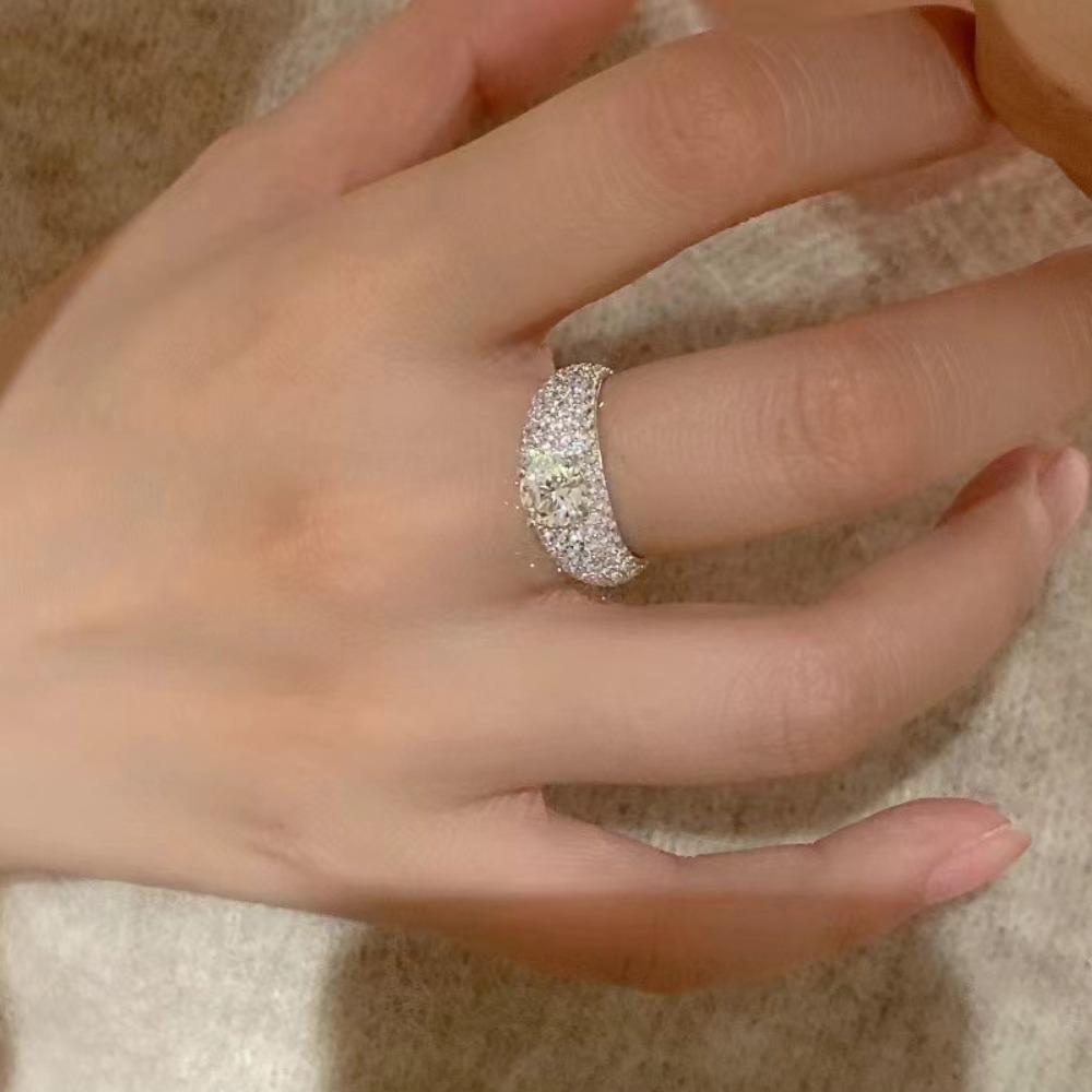 Gypsy Full Diamond Dense Diamond Ring Women's Light Luxury Niche Design Advanced Sense 925 Sterling Silver Thick Platinum Plated Ring