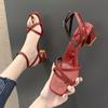 2024 Новые босоножки с открытым носком и ремешком в римском стиле, женские, сетчатые, красные, с каблуком Fairy Wind и тапочками для женщин