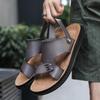 Модные быстросохнущие пляжные сандалии для мужчин, модные дизайнерские кожаные мужские сандалии с пряжкой и ремешком на щиколотку, летняя мужская обувь Wading Aqua Flat