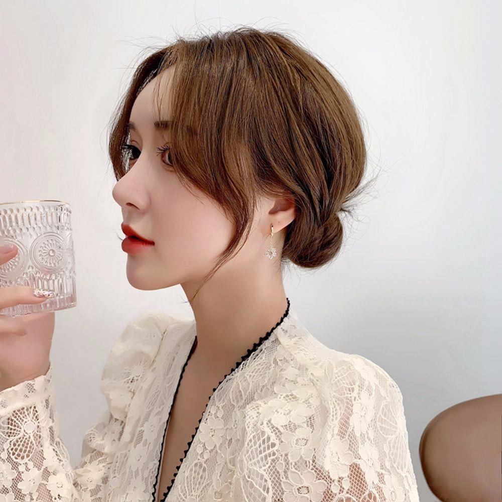 Блестящие корейские серьги-кольца из цинкового сплава в форме цветка для пожилых людей, серьги-подвески со стразами