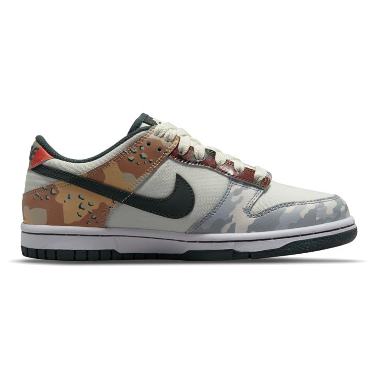 Nike Кроссовки детские Dunk Low SE GS Sail Multi-Camo разноцветные винтажно-зеленые полностью-оранжевые DB1909-100