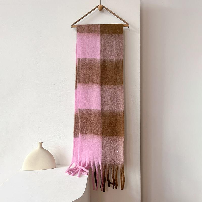 Soft Shawl Women Lattice Scarf Autumn Winter Cashmere Scarf Thickened Warmth Shawl Classic Tassels Fluffy Scarf Bufanda New
