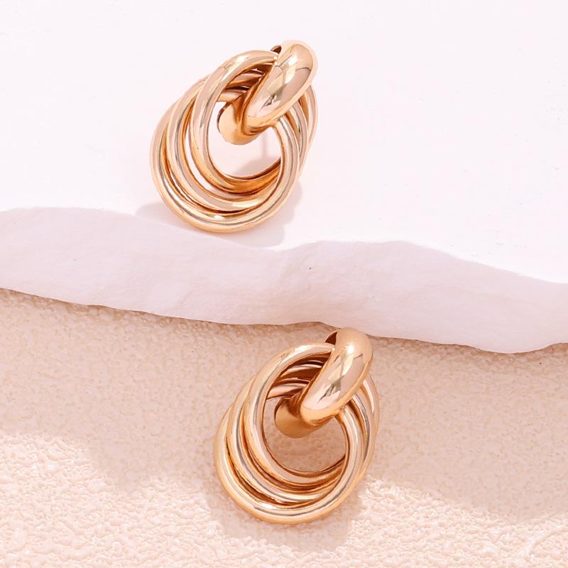 Золотые геометрические серьги-пусеты с цепочкой, ювелирные изделия, женские, нишевые, с высоким чувством стиля, универсальные серьги, серьги, аксессуары Иу