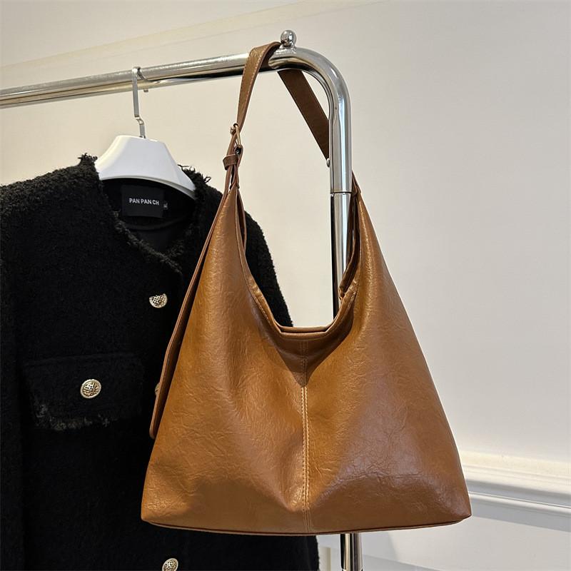 Stylish Korean Version Plain Color Tote Bag Perfect For Autumn With Large Capacity And Fashionable Design
