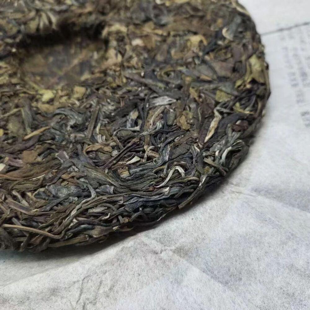 357 г Сыгуй Пуэр Сырой чайный пирог Юньнань Выдержанное дерево Чай Пуэр Шэн Чай Пуэр