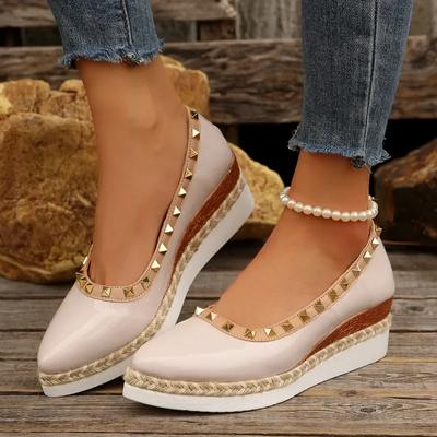 Модные туфли на танкетке для женщин 2024 года, осень, новые женские туфли на платформе с острым носком, повседневная модная женская обувь с заклепками, Zapatos De Mujer