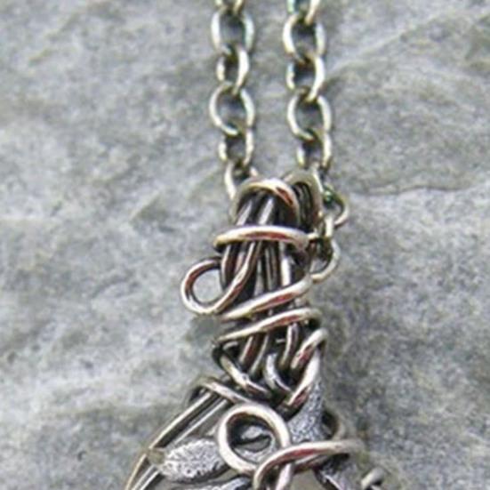 Great Clavicle Necklace Retro Skin-friendly Fine Workmanship Faux Moonstone Pendant Charm