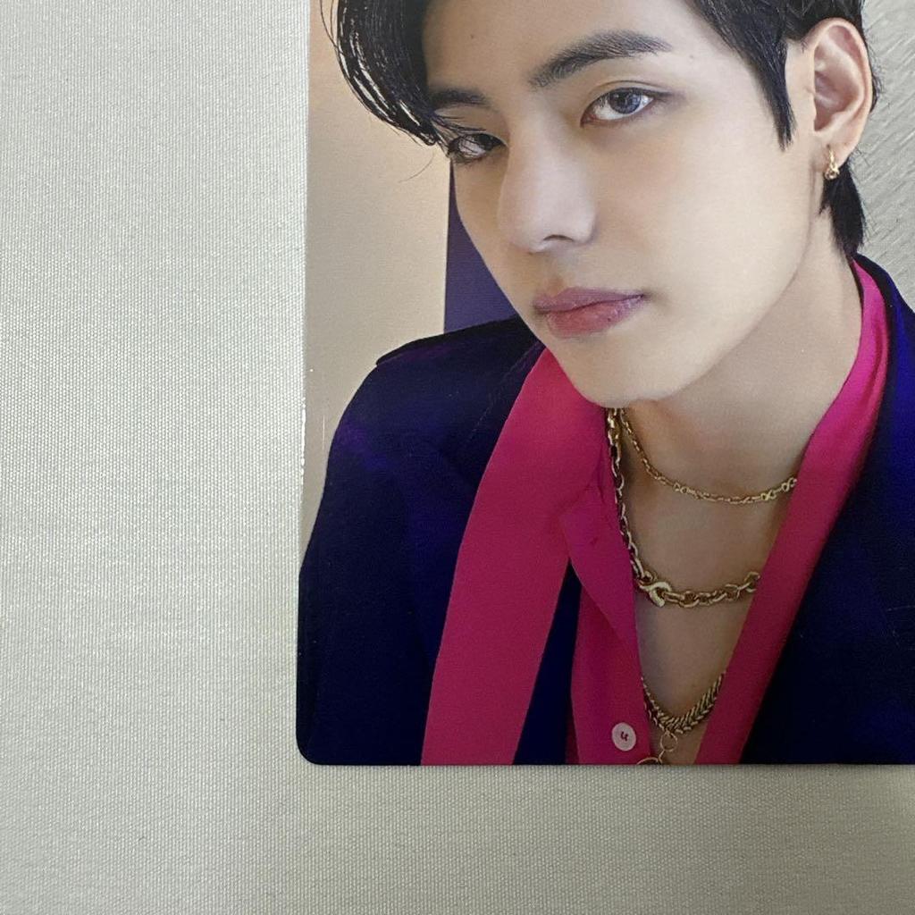 [USED] FC Exclusive BTS V Taehyung MERCH BOX Trading Card Merch Box