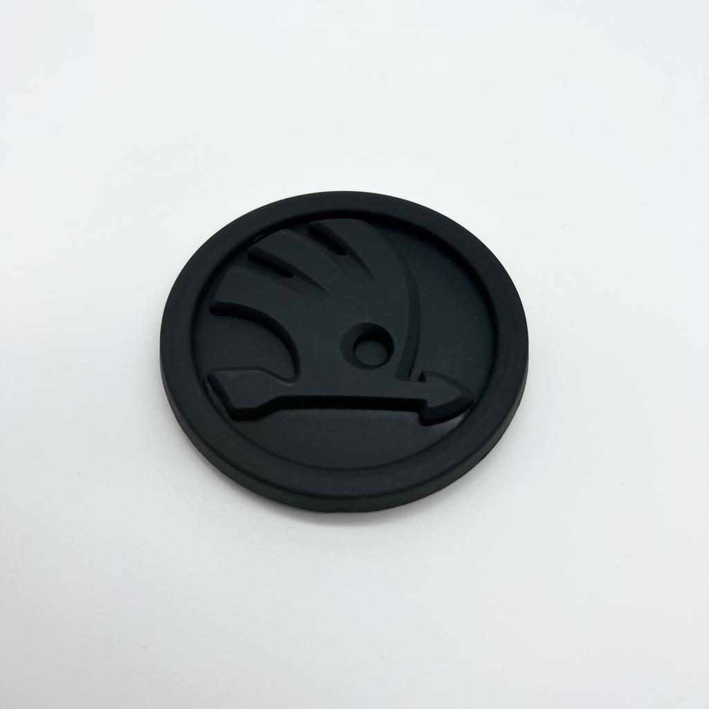 2025 Новый 80/90/100 мм 3D логотип Автомобильная решетка переднего капота Наклейка-значок эмблемы заднего багажника Для Skoda Fabia Rapid Superb Octavia a7 Kodi