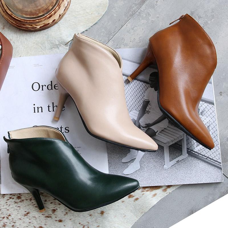 Женские короткие ботинки на высоком каблуке, осенне-зимние новые однотонные удобные и универсальные большие ботинки на небольшом остром каблуке