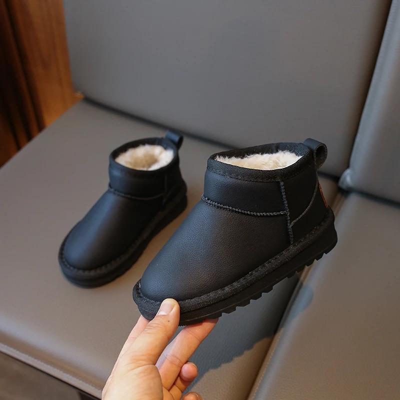 2024 Детские теплые зимние ботинки для девочек и мальчиков. Зимняя новая мода. Мягкие удобные нескользящие повседневные универсальные шикарные ботинки.
