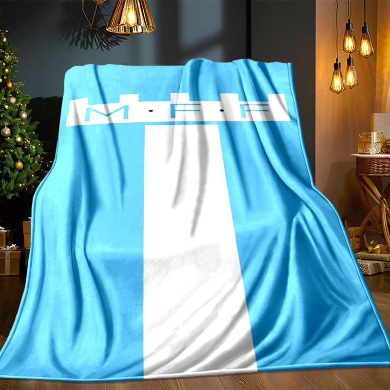 Malm? Ff Crest Design Blanket Outdoor Flannel Blanket for Camping, Hiking, Garden Parties, Picnic Essentials,gift for family and friends