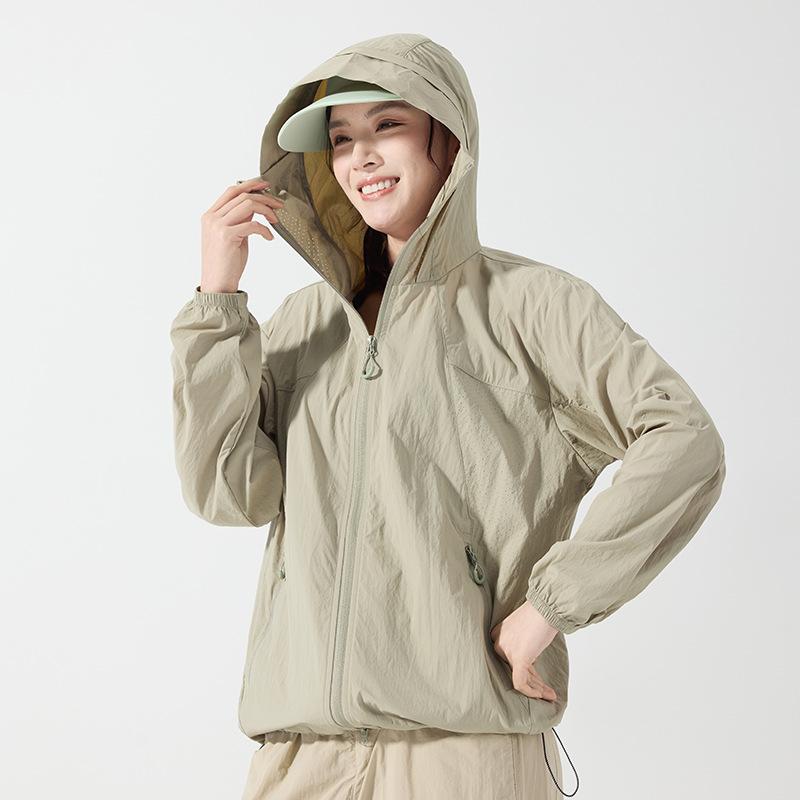 Ice silk outdoor sunscreen clothing for women, light and breathable skin clothing, hooded UV protection UPF10 + sunscreen clothing for men