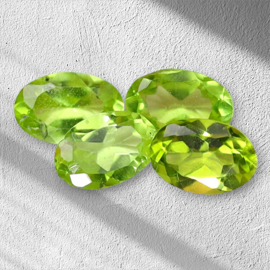 Удивительный натуральный драгоценный камень перидот овальной огранки, ограненный перидот, россыпью, ограненный перидот, драгоценный камень перидот для изготовления ювелирных изделий.