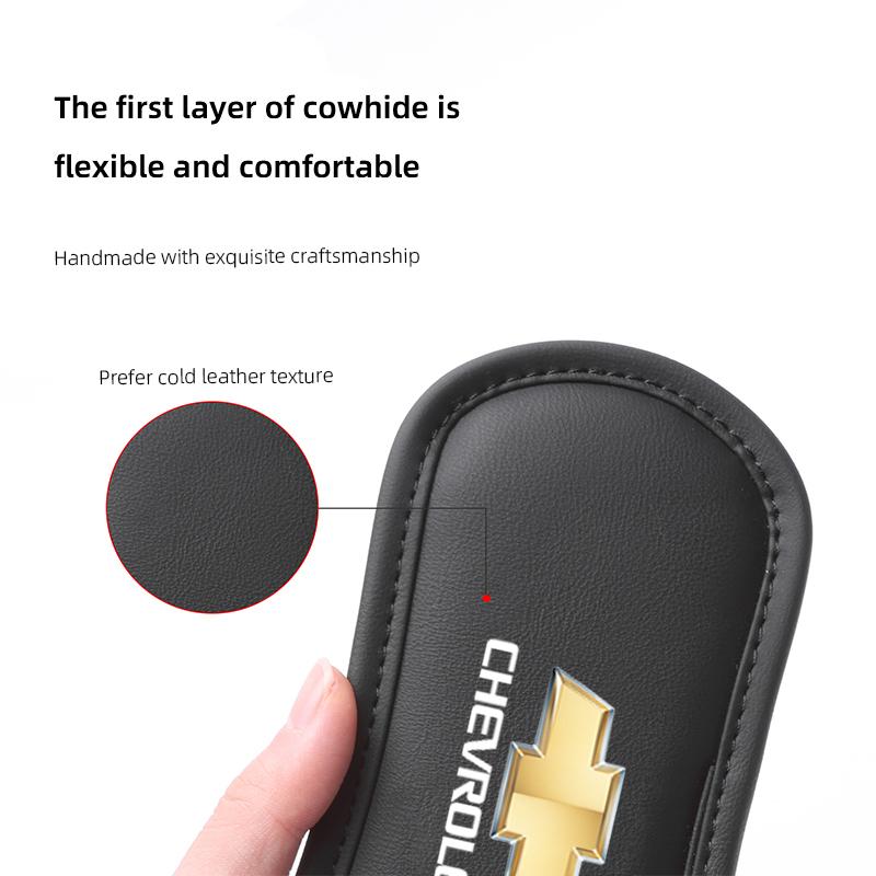 Leather Car Knee Pad Elastic Leg Cushion Armrest Pads For Chevrolet Corvette Montana Bolt Cruze Malibu Colorado Trax SS Keyring alw123