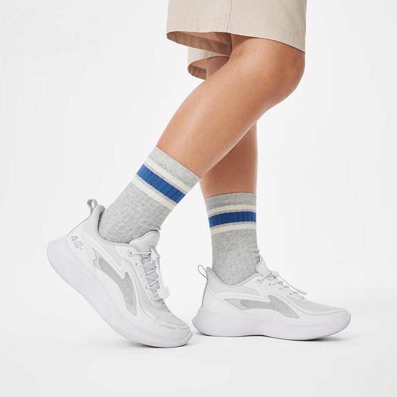 Li-Ning Childrens Dragonfly 4 Low Top Casual Shoes Kids Sneakers White Gray YKCU056-3