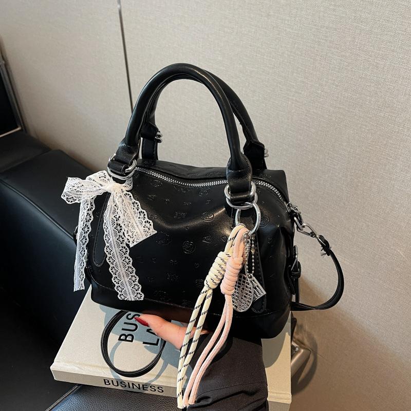 Bag 2025 New Trend Niche Design Simple Portable Messenger Bag Sweet Silk Scarf Shoulder Bag