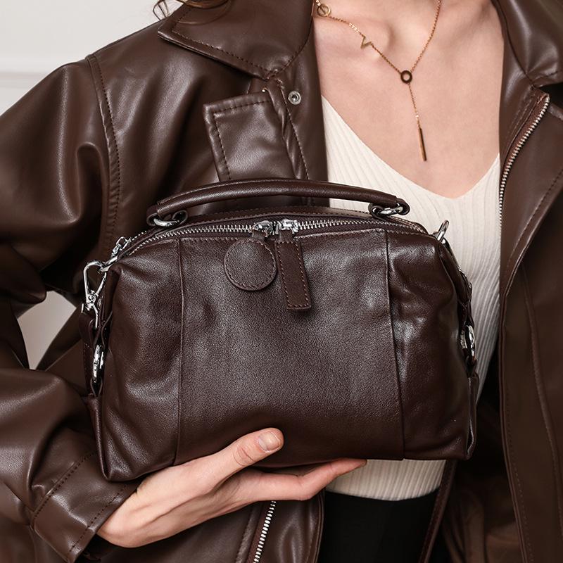 2025 Luxury Leather Women's Retro Shoulder Crossbody Bag