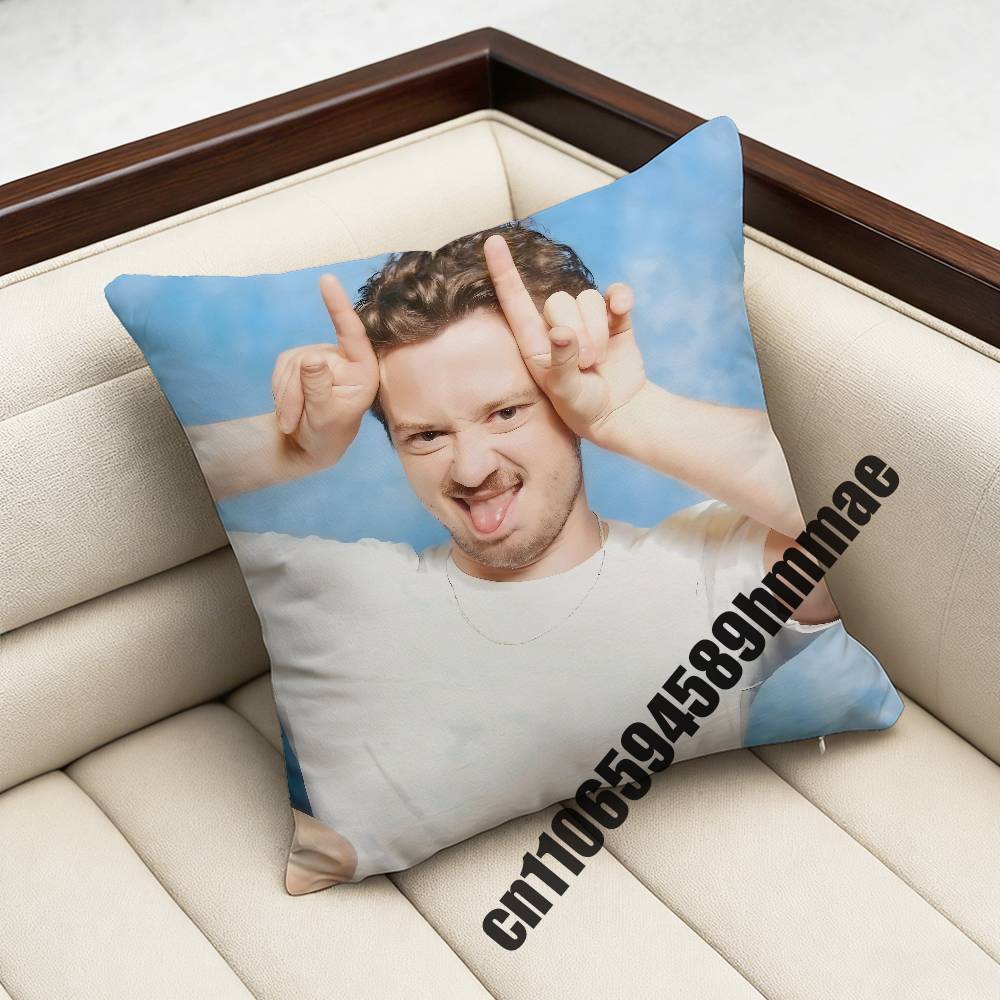 For 45X45Cm 40X40Cm British Actor J-Joseph Quinn Cat Throw Pillow Case Sham Square Car Pillowcase Pad Cushion Cover