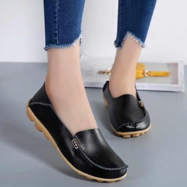 Elegant Women's Soft Pu Leather Loafers Slip-on Slippers With Timeless Design
