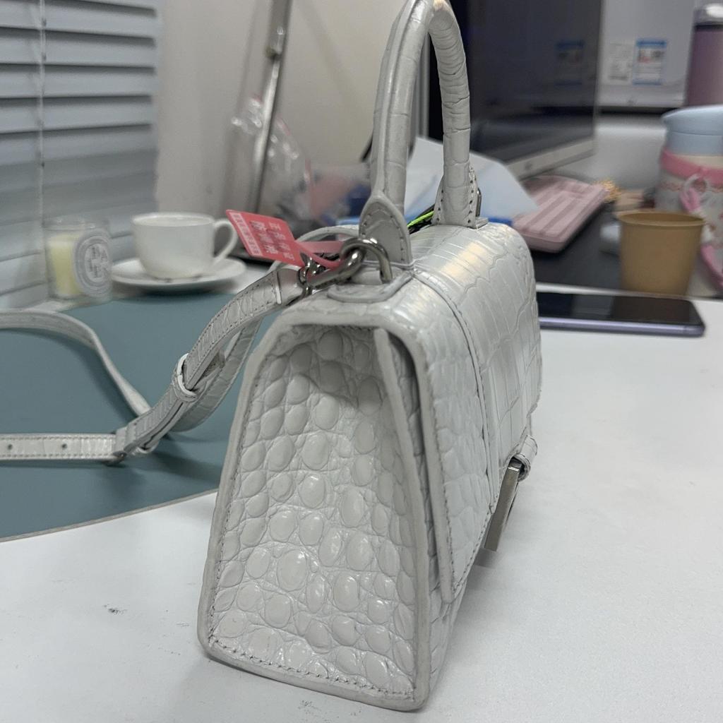 [Б/У] Сумка Balenciaga Hourglass XS с верхней ручкой 'Белый' - Хорошее состояние #UI3OQS