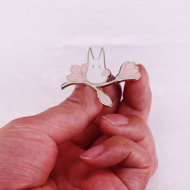 Cute Anime Cherry Blossom Cat Brooch Badge Gift