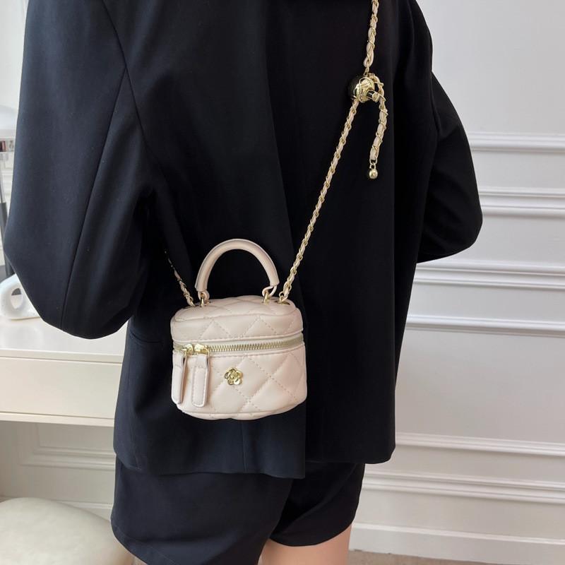 Chic Diamond Grid Chain Handbag 2024 New Style Popular This Year High-end Texture Urban Minimalist