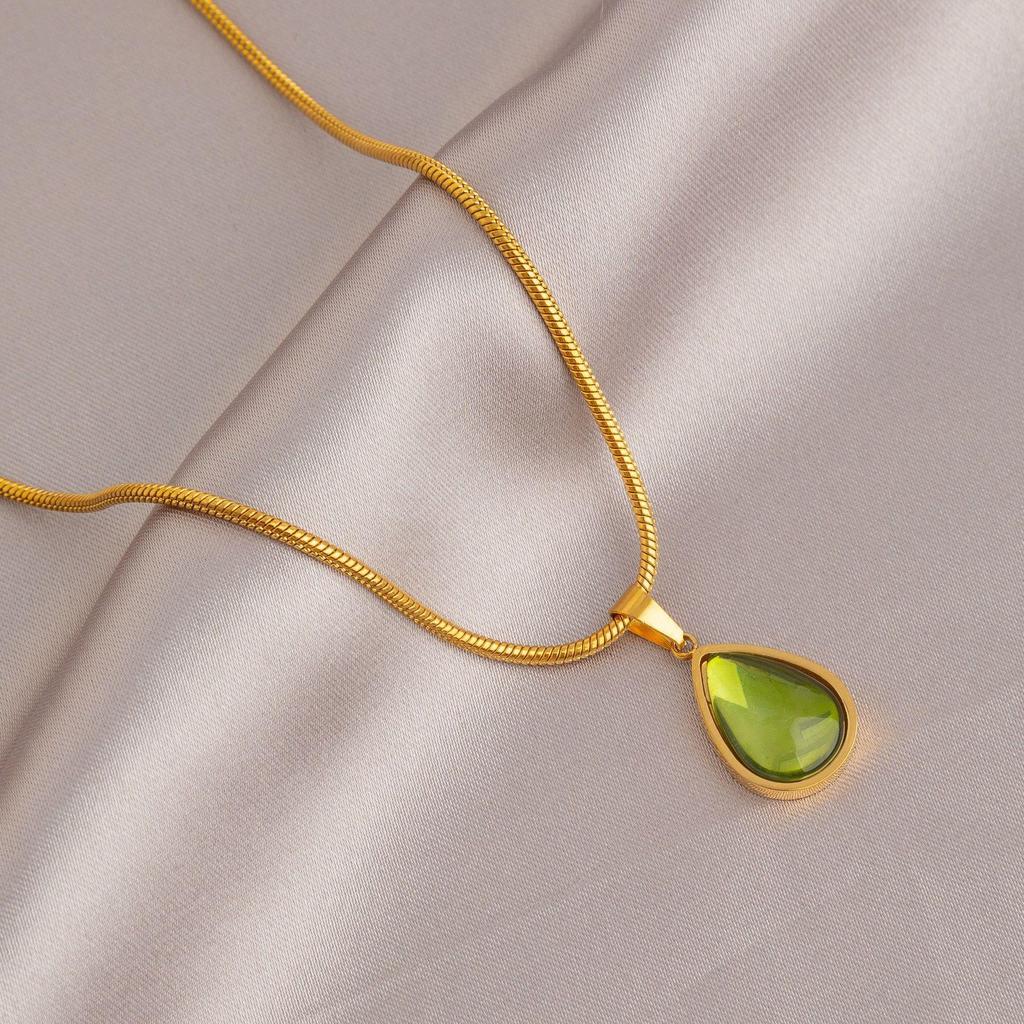 Женское ожерелье из титановой стали с золотым покрытием класса люкс - Не выцветающее, Универсальное, Модное колье-чокер на ключицу.