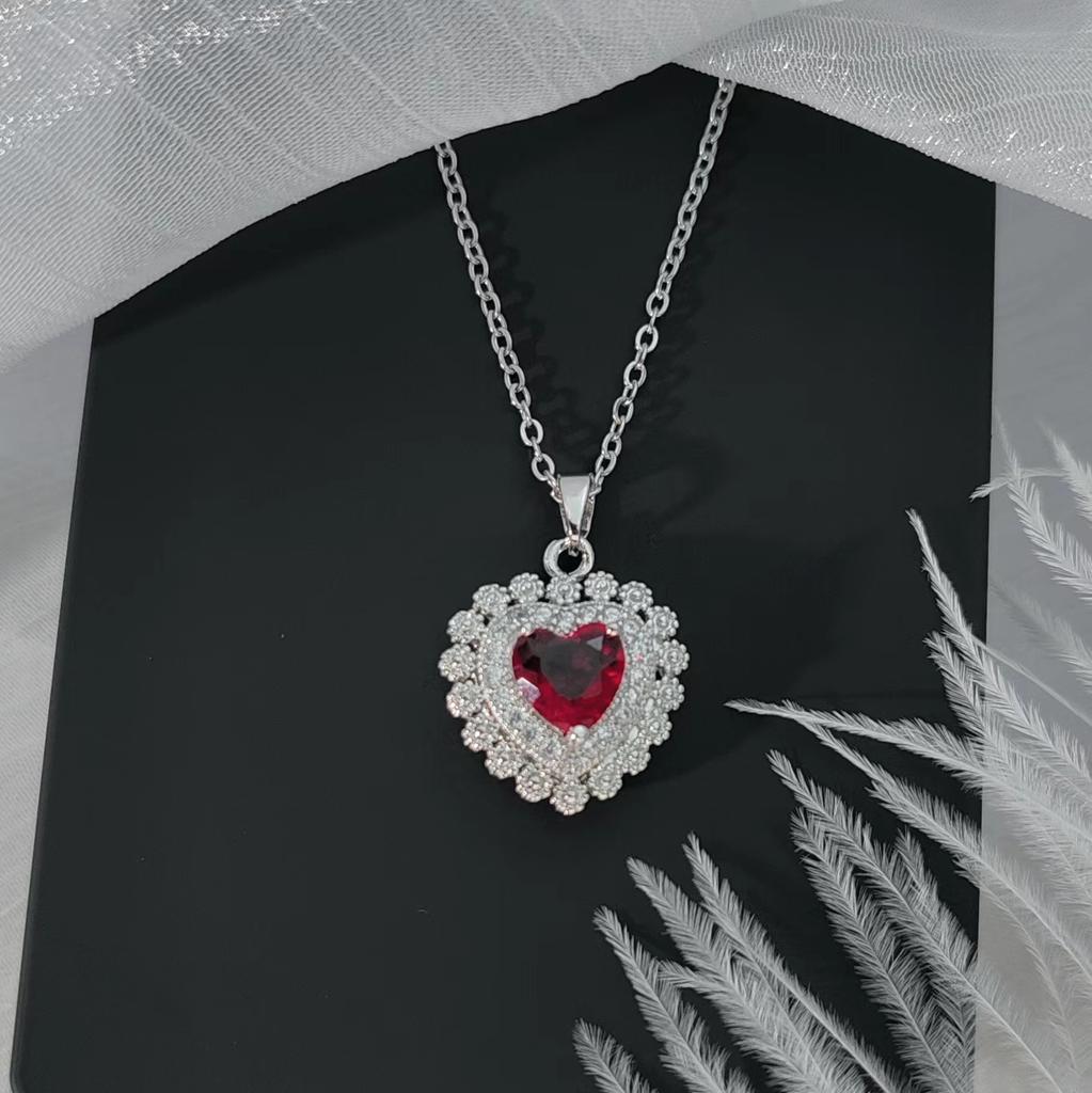 Tk Меч Любовь Парное Ожерелье Простой Личности Универсальный Сердце Кинжал Мужские И Женские Аксессуары Подвеска