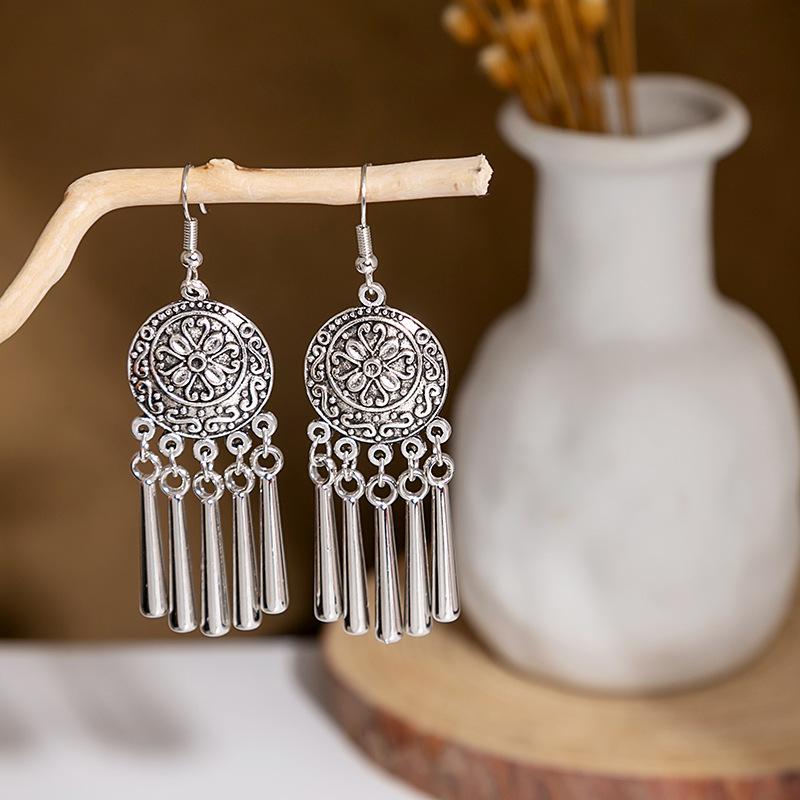 BLINGBAY Women's Earrings, Ethnic Style Drop-shaped Long Metal Tassel Earrings, Simple And High-end Accessories, Retro Colorful Feather Jewelry