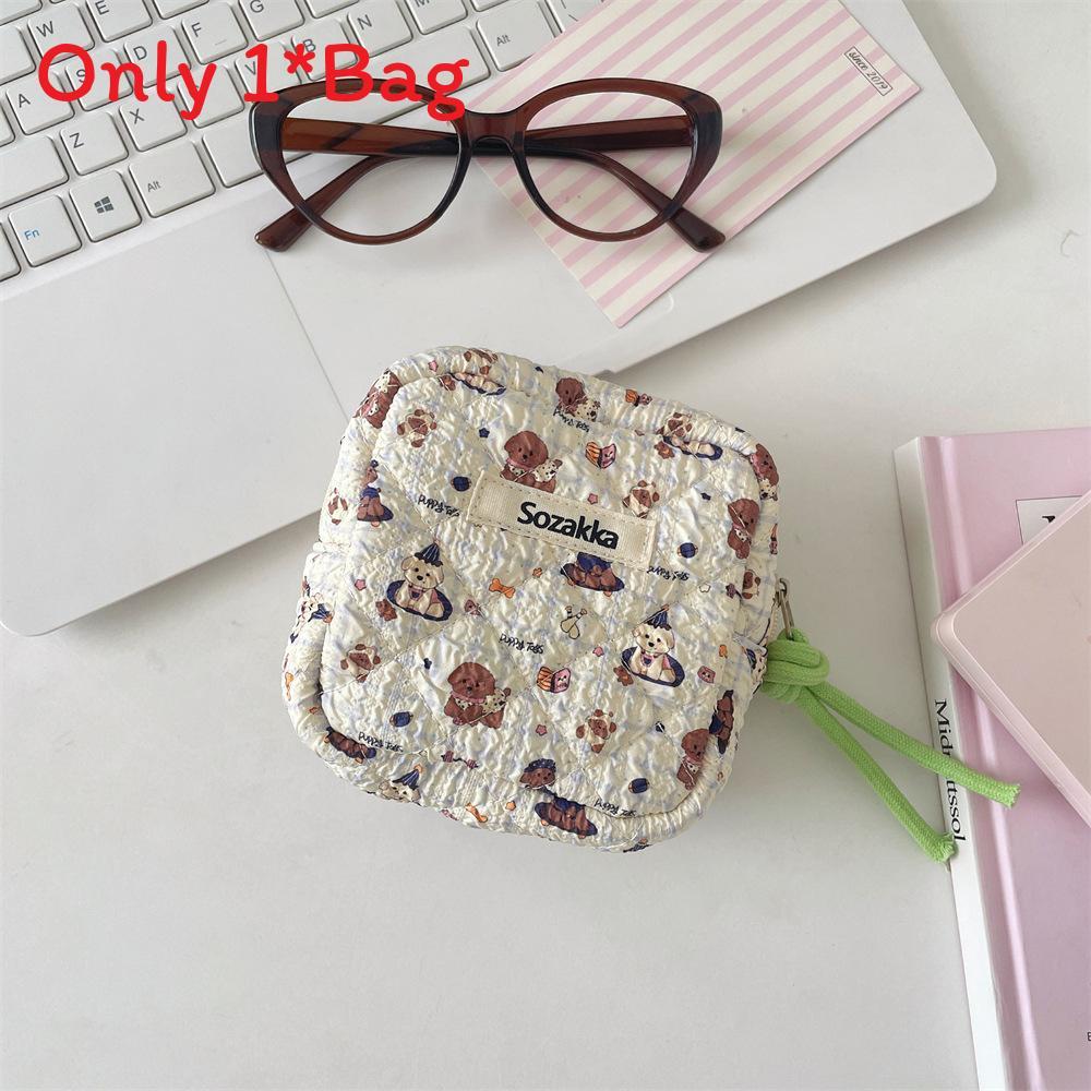 Modern Polyester Sanitary Pad Storage Bag With Multifunctional Design For Girls Daily Travel