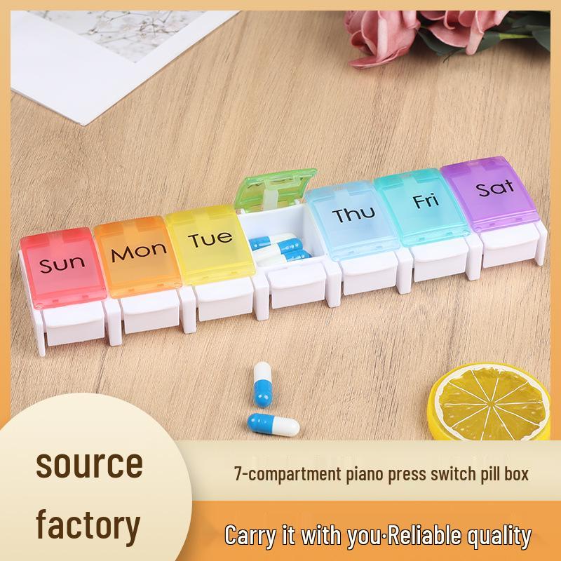 Портативный органайзер для таблеток на 7 дней с кнопочным механизмом и 7 отделениями с цветовой кодировкой