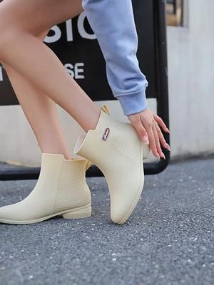 Короткие резиновые сапоги для женщин, водонепроницаемые, модные, универсальные, для воды, для кампуса, для взрослых, женские, нескользящие, из мягкой резины