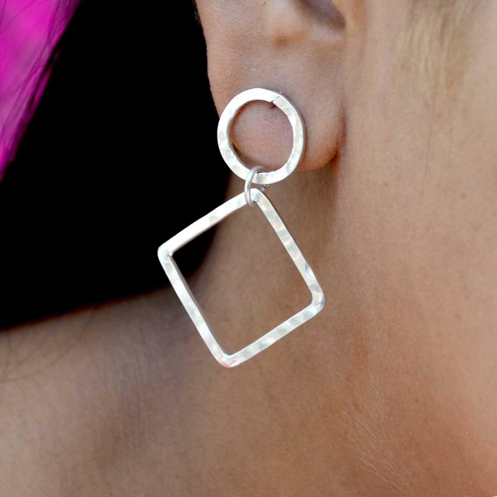Квадратные кованые серьги из стерлингового серебра 925 пробы, круглые серьги-гвоздики ручной работы, подарок для нее