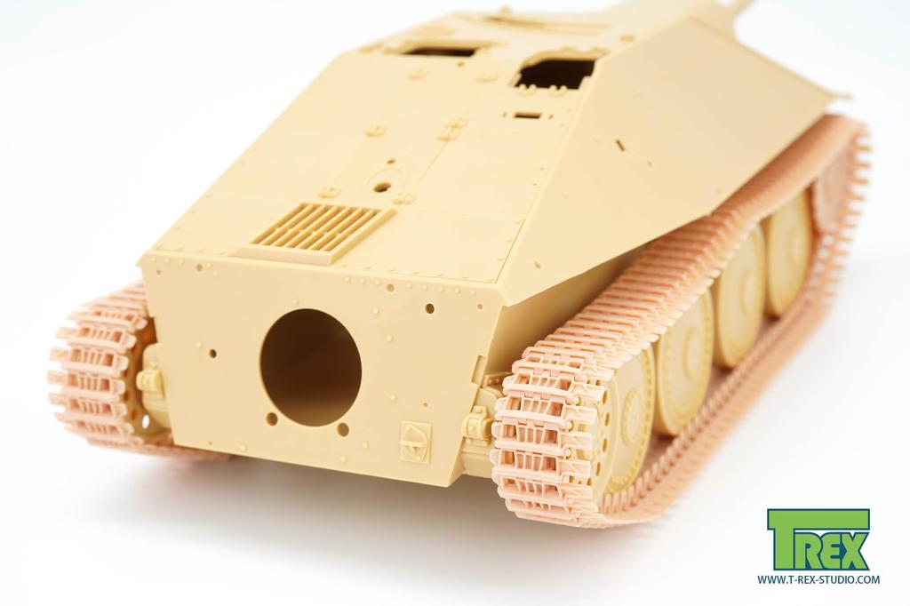 Детали пластиковой модели немецкой САУ Hetzer Winterkette со стартовым колесом T-Rex 1/35 (для Тамии) TR85066-1