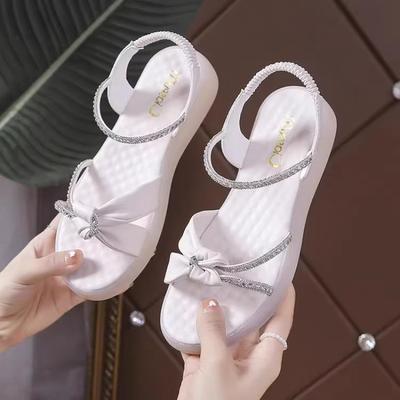 Летние новые кожаные пляжные туфли на плоской подошве с мягкой подошвой, универсальные студенческие эластичные сандалии со стразами