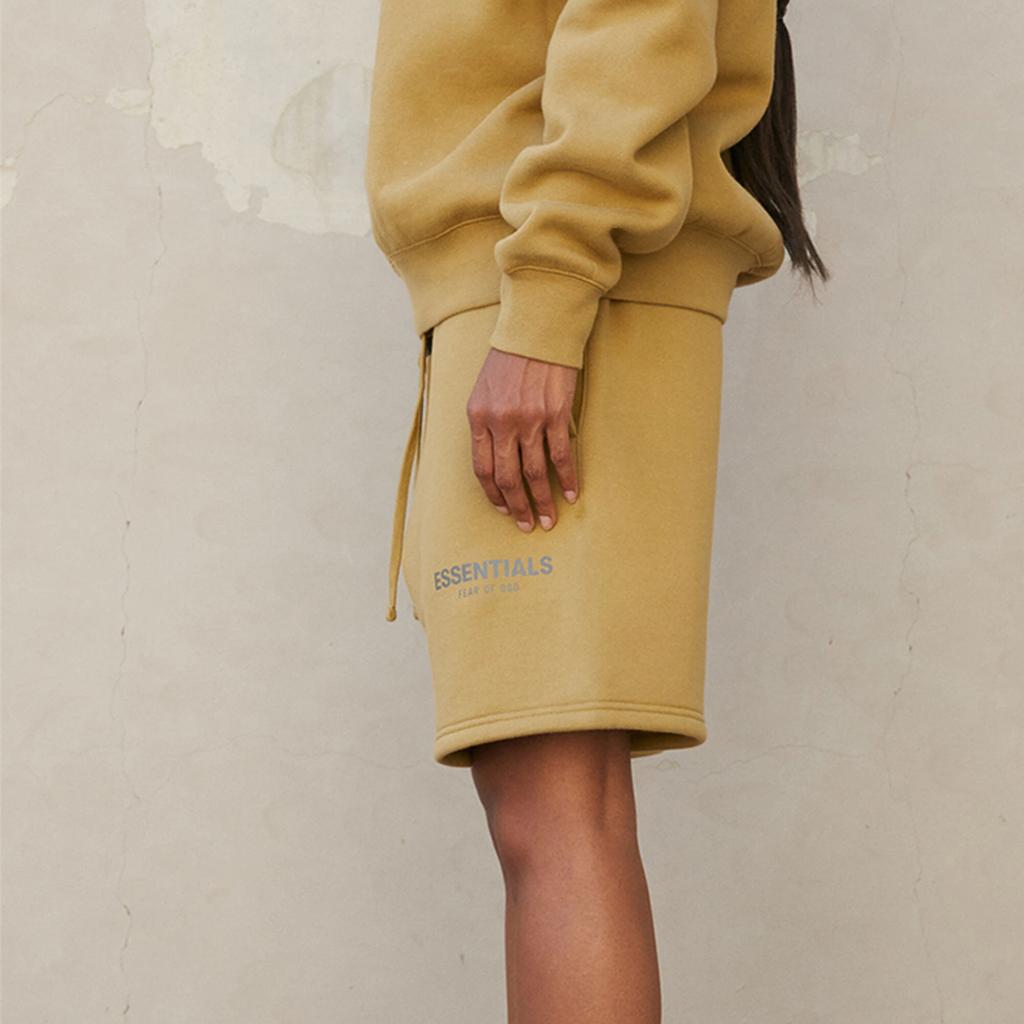 Fear of God Essentials Шорты-свитшот унисекс FOG-FW21-021 Янтарный FW21