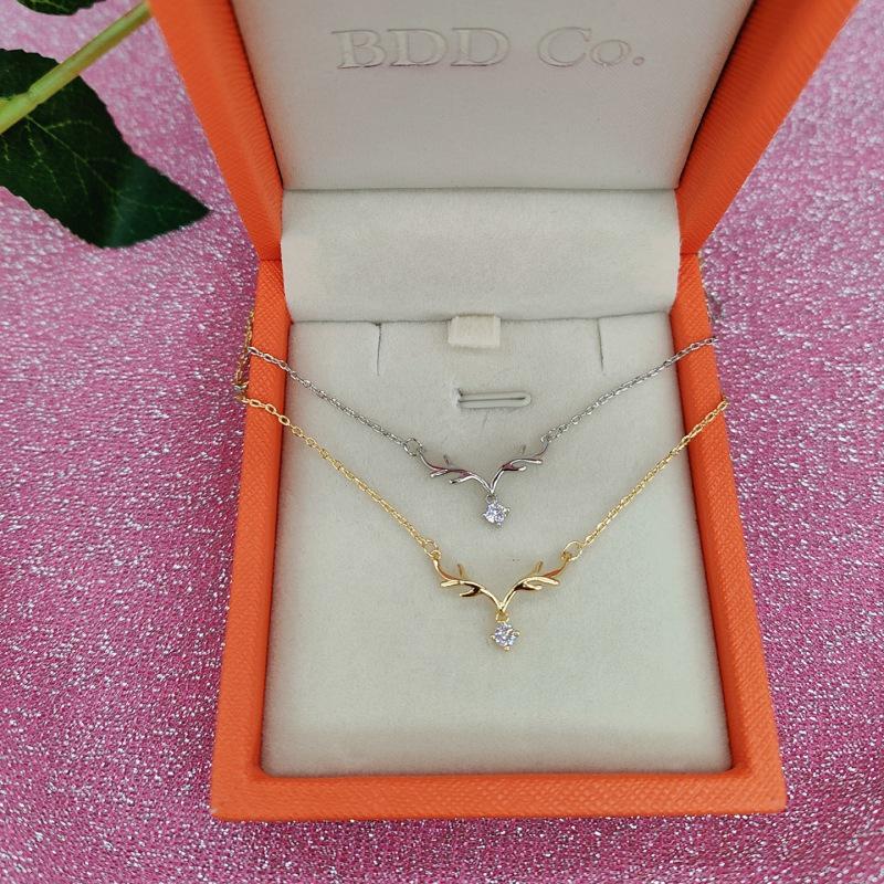 Модное ожерелье с подвеской в виде рогов, инкрустированное бриллиантами – очаровательный дизайн, вдохновленный оленями, для рождественских или подарочных на день рождения