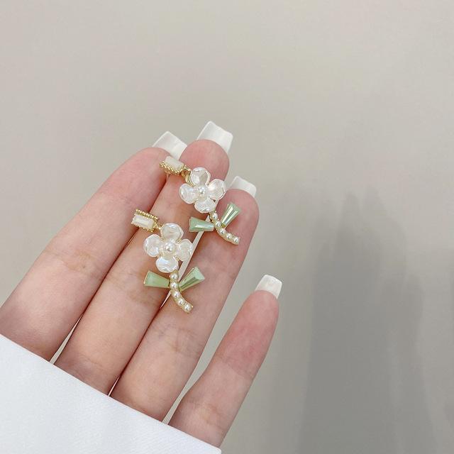 Корейские простые серьги-клипсы в виде ракушки, камелии, розы, без пирсинга, ретро-серьги-клипсы в виде цветка ромашки, без прокола уха