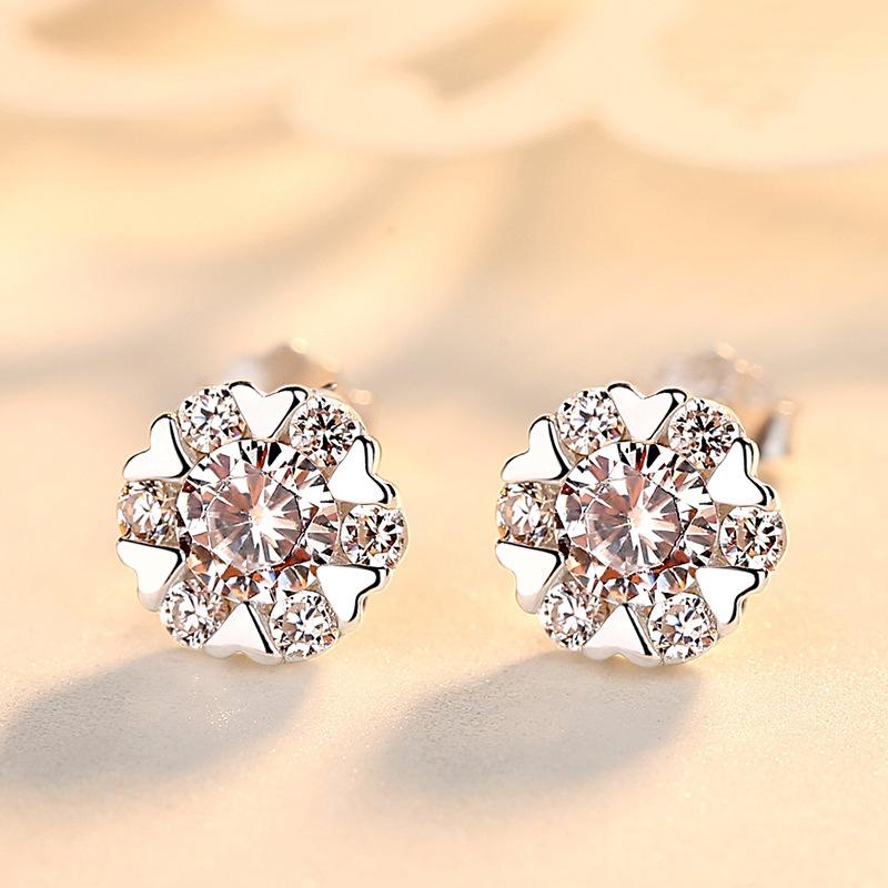 Snowflake Stud Earrings Female Cute Micro Diamond Heart Ear Jewelry Super Fairy Sweet Snow Ice Flower Stud Earrings