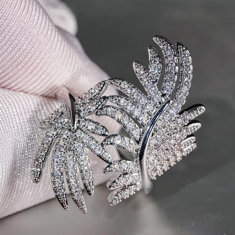 Huitan Gorgeous Bling Bling Crystal CZ Rings Lady Luxury Wedding Party Accessories Female Dainty Finger Jewelry for AnniversaryGood product