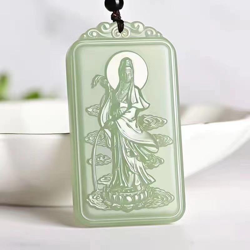Кулон Зеленый и Белый Квадратный Кулон с Логотипом Guanyin