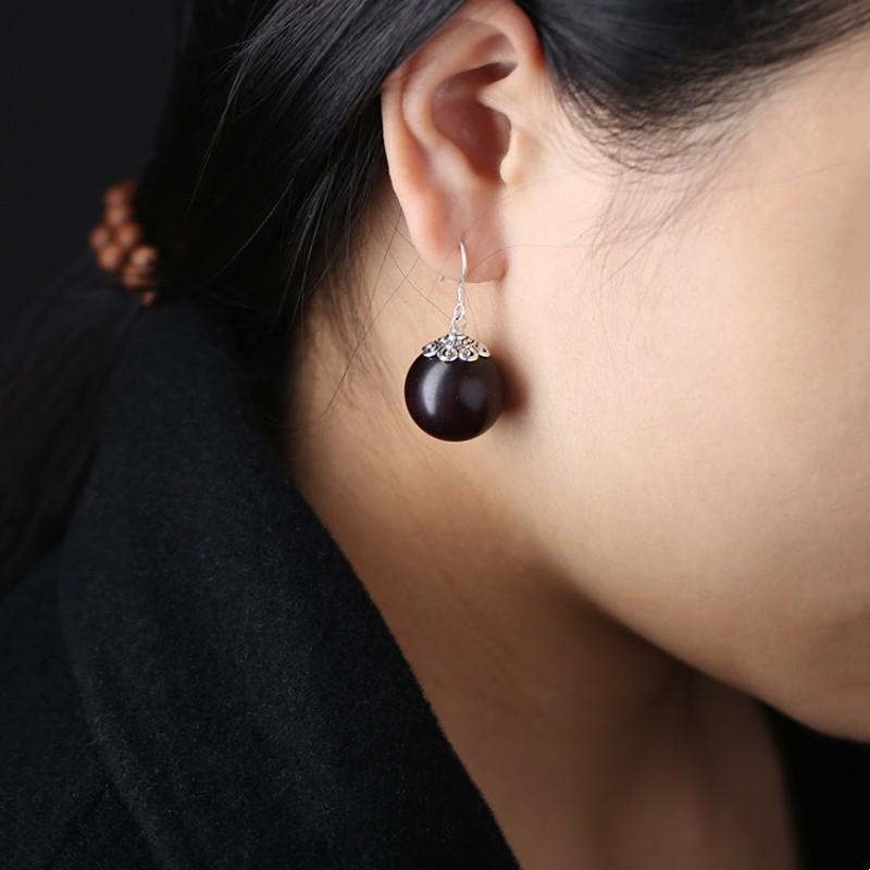 Women's small-leaf rosewood earrings s9Vintage earrings Artistic Redwood Bead Earrings in Vintage Style