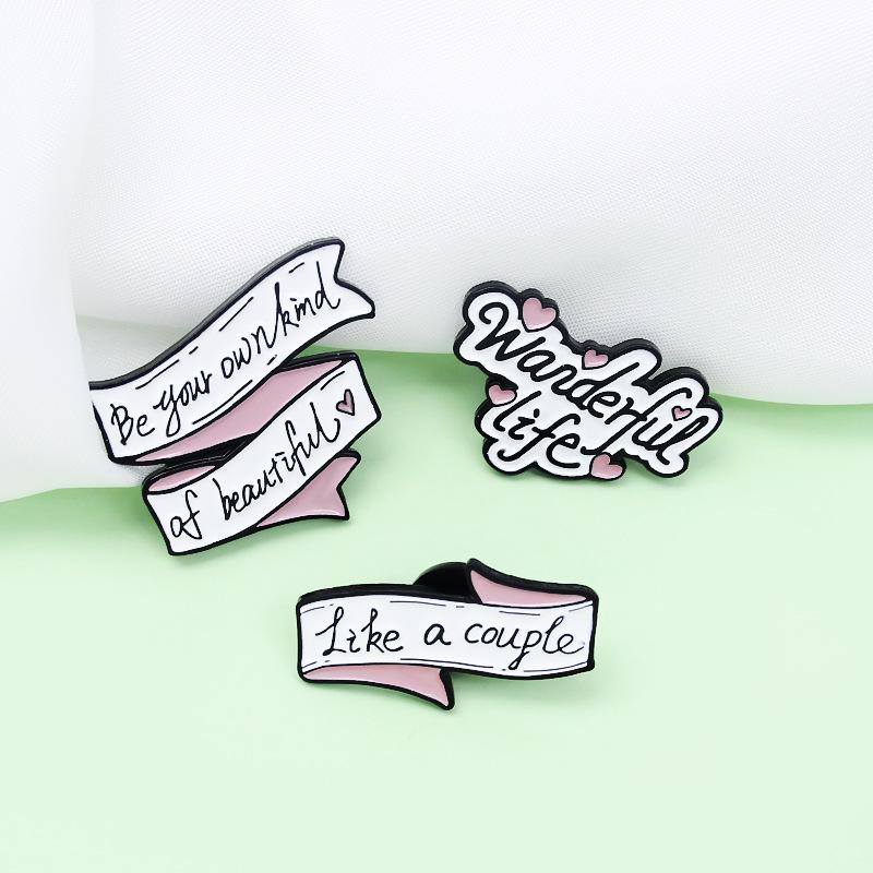 European Ribbon Series Alloy Brooch: Wonderful Life Badge