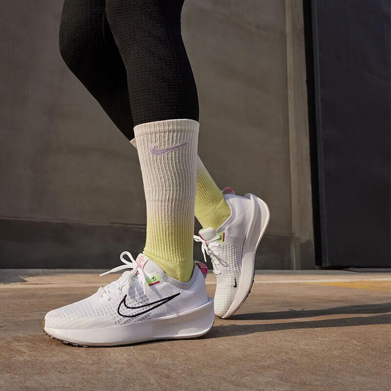 NIKE Women's Running Shoes with Shock Absorption, INTERACT Sneakers FD2292-102