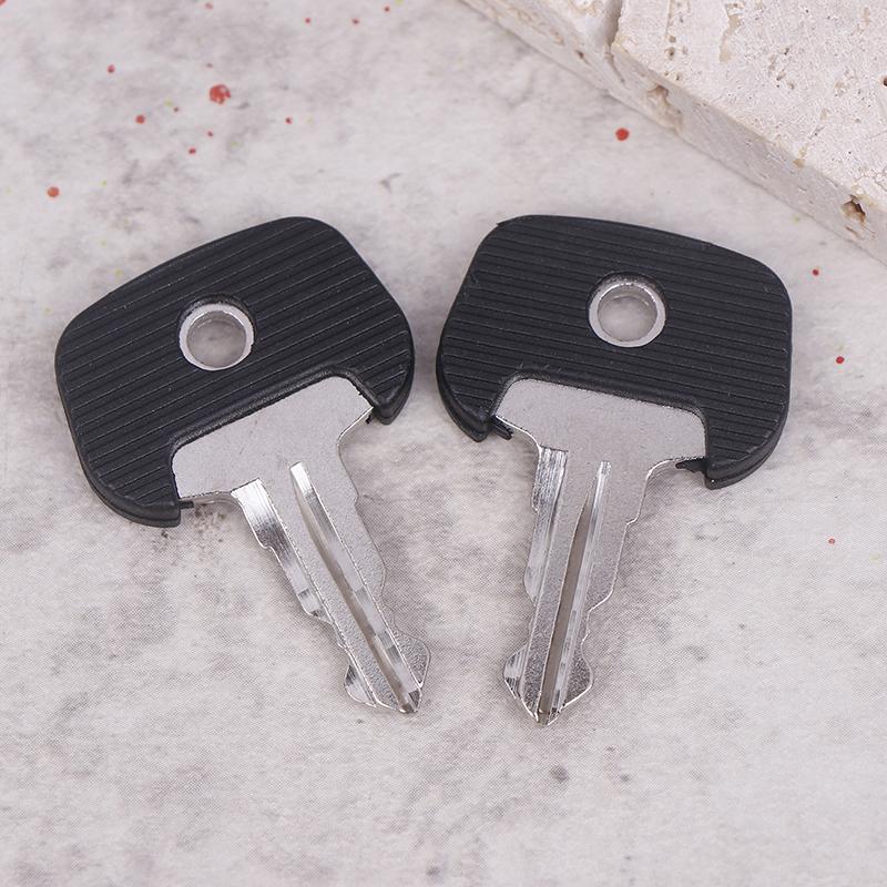 2Pcs 702 Black Keys Ignition Keys Forklift 28520490 Ignition Key Power Start Key Manual Electric Forklift Accessories