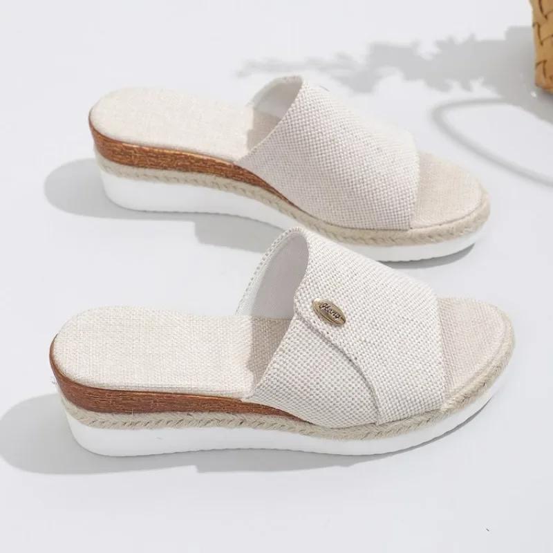 Модная летняя обувь для женщин 2024 года, женские тапочки на танкетке из конопли в римском стиле с открытым носком, удобные повседневные женские шлепанцы, женские сандалии