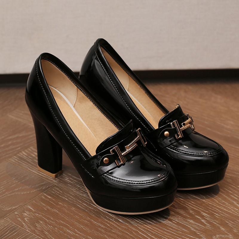 Q/женские туфли на высоком каблуке, модные водонепроницаемые туфли на платформе, на толстом каблуке, цветные низкие туфли большого размера
